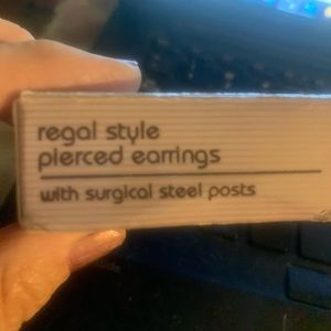 Regal style pierced earrings